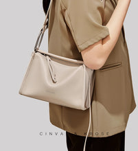 Xiao C&K flagship store bag women's 2024 new women's bag crossbody bag large capacity shoulder bag commuting pillow bag