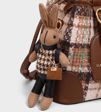 Official website: Xiaoc&K flagship store bag, women's 2024 new crossbody bag, high-end feeling, autumn and winter commuting single shoulder bucket bag