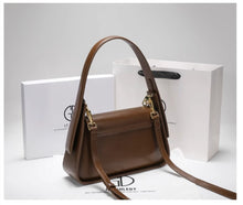 Hong Kong IT Gdledy genuine leather women's bag 2024 new popular retro commuting single shoulder armpit bag crossbody