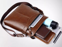 Cartier Crocodile Shoulder Bag Men's Large Capacity Vertical Backpack Casual Waterproof Business Fashion Men's Crossbody Bag Trendy