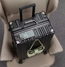 Sturdy luggage with aluminum frame, 20 male and female student swivel wheels, 24 boarding luggage, password leather box, 26