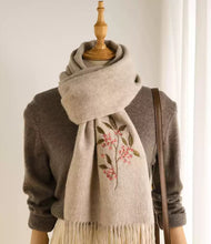 Woolen scarf for women, autumn and winter cashmere gift for mothers, scarf for middle-aged and elderly people, grandmother and elders gift box