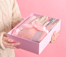 Shanghai Story 100% Wool Scarf Female Winter Pink Girl Birthday Gift for Girlfriend Girlfriend Gift Set