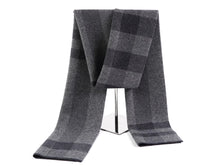 Cashmere scarf for men in winter, high-end solid color, versatile, thick and warm knitted yarn scarf, men's birthday gift