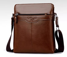 Cartier Crocodile Shoulder Bag Men's Large Capacity Vertical Backpack Casual Waterproof Business Fashion Men's Crossbody Bag Trendy