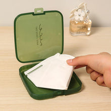 Square mask storage box household dust mouth nose cover storage box bag clip anti-fouling portable carry-on storage box