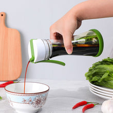 Rotating Salad Dressing Stirring Cup Manual Seasoning Sauce Dipping Juice Mixer Bottle Mixing Cup Kitchen Accessories